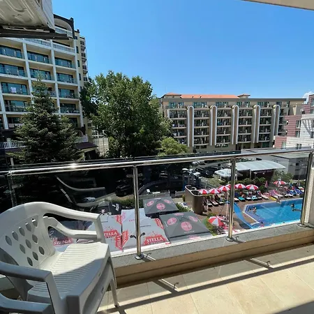 Admiral Plaza Color Appartement